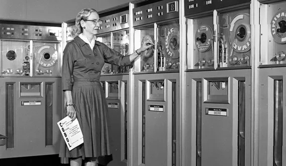 Grace Hopper: Bilgisayar Biliminin Öncü Kadını